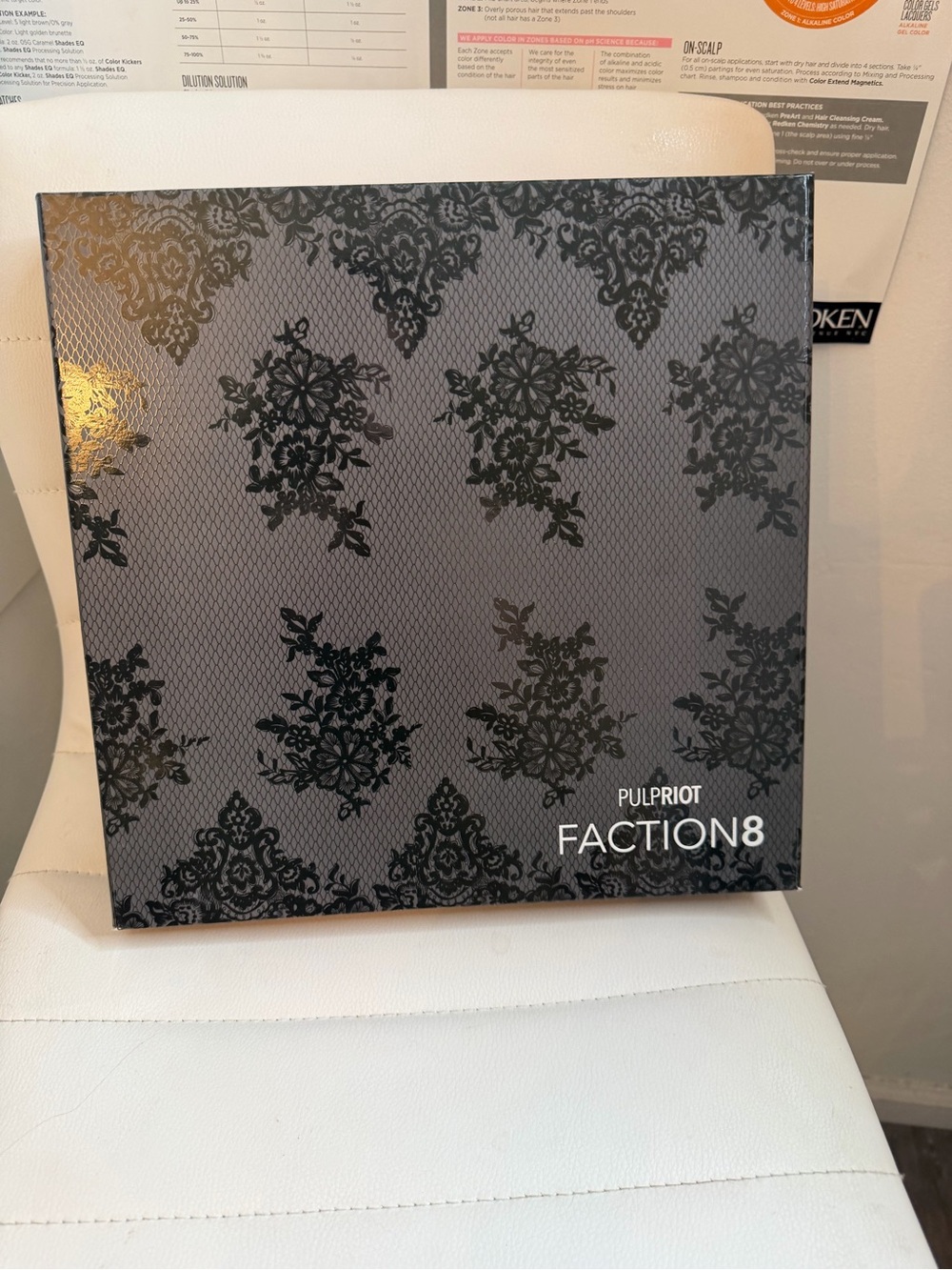 Pulp Riot FACTION8 Hair Color Palette - Black Patterned Box
